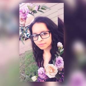 Meet your Posher, Stephany